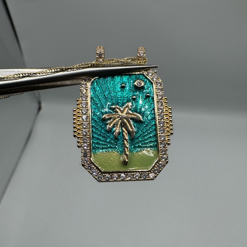 18K Palm Tree Enamel Pendant - Picture 8 of 10